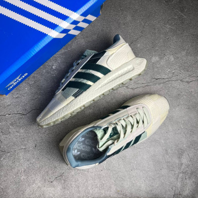 Кроссовки ADIDAS молочные с  зеленым