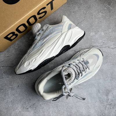 Кроссовки ADIDAS YEEZY BOOST 700 серые ADI-137