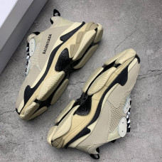 Balenciaga Triple S бежевые с черным
