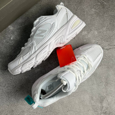 Кроссовки NEW BALANCE 530 белые