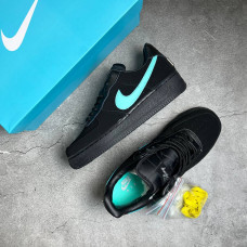 NIKE AIR FORCE 1 черные с  голубым