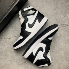 NIKE AIR JORDAN RETRO 1 белые с  черным