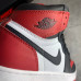 Кроссовки NIKE JORDAN 1 черные с  красным и  белым