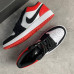 Кроссовки NIKE JORDAN 1 красные с  черным и  белым