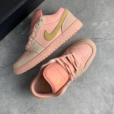Кроссовки NIKE JORDAN 1 розовые с  охра